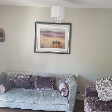 2Bedroomed Apartment On First Floor With Balcony Kenmare Eksteriør bilde
